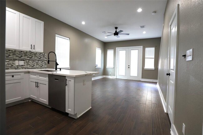 Foto del edificio - 4422 Phlox St