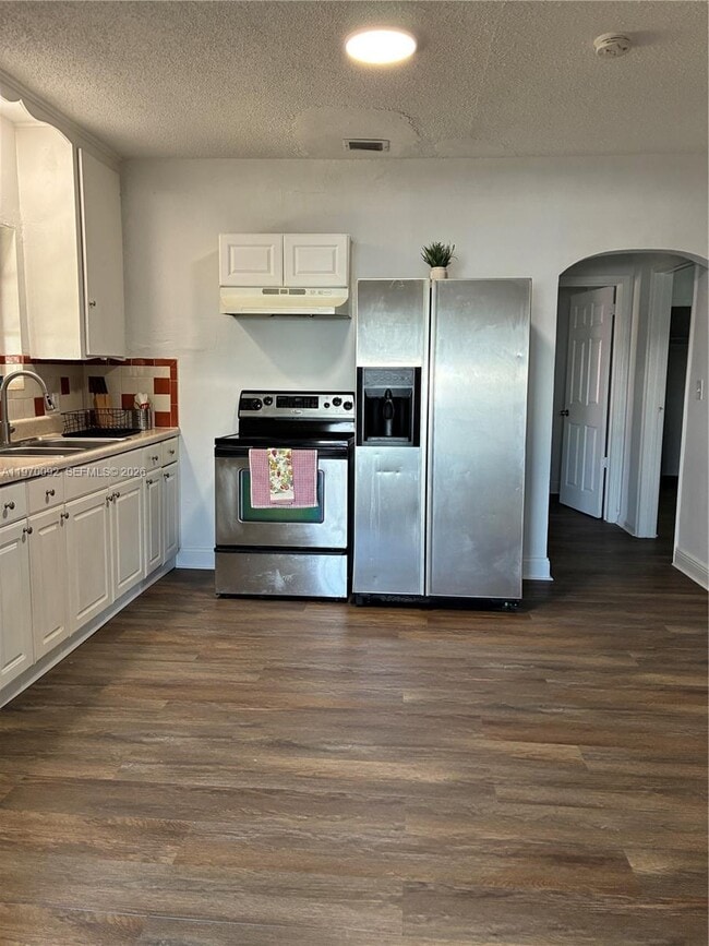 Foto del edificio - 750 NE 86th St