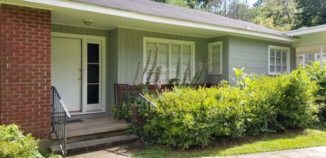 Foto del edificio - 525 Naples Rd