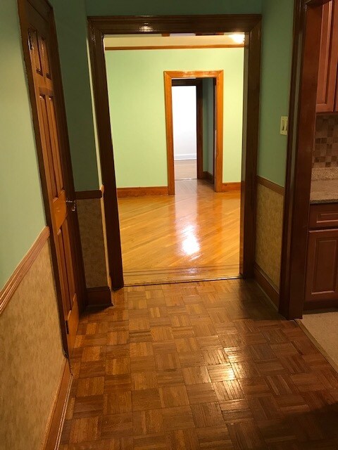 Foto del edificio - 6298 Saunders St