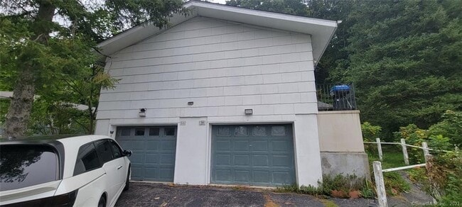 Building Photo - 56 Juniper Rd