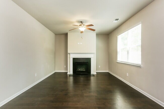 Building Photo - 3432 Stoneleigh Walk