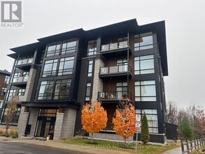 Building Photo - 100 Cortile Private