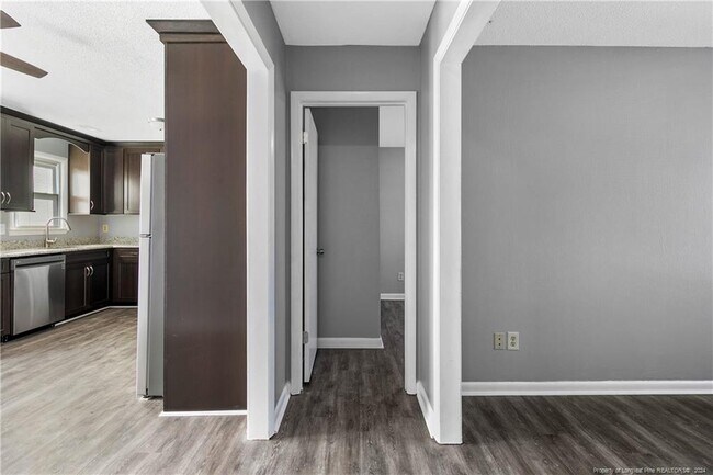 Foto del edificio - 3336 Antler Dr
