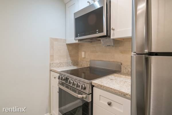 Foto del edificio - 2 br, 1 bath Apartment - 328 Lowell St