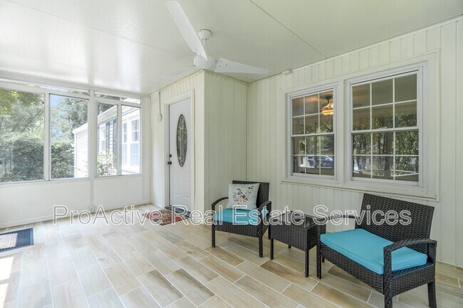 Foto del edificio - 6040 Airway Ln