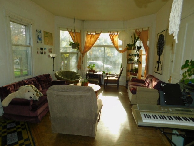 Building Photo - 2317 Harriet Avenue