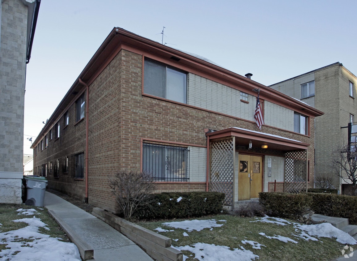 1639 N Farwell Ave, Milwaukee, WI 53202 Apartments in Milwaukee, WI