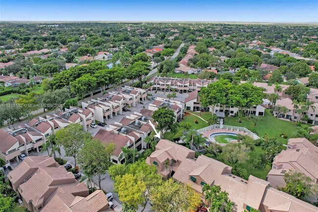 Foto del edificio - 1627 Cypress Pointe Dr