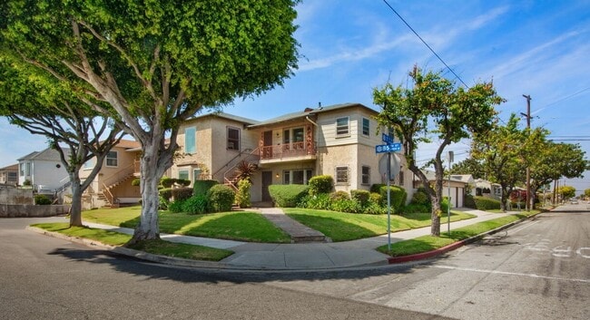 Foto del edificio - 2903 W 85th St