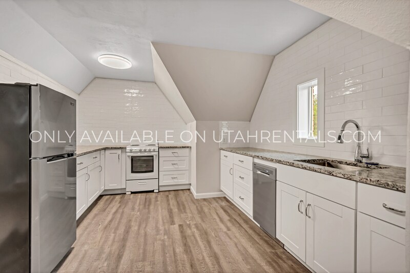 Foto principal - 130 400 E