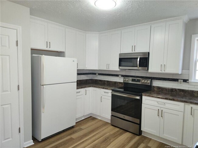 Building Photo - 2527 Cameron Woods Ln