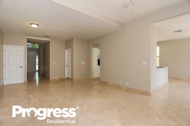 Foto del edificio - 1021 N 12th Terrace