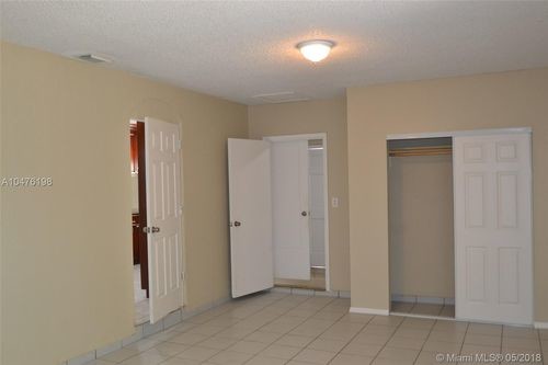 Foto del edificio - 1520 N Royal Poinciana Blvd