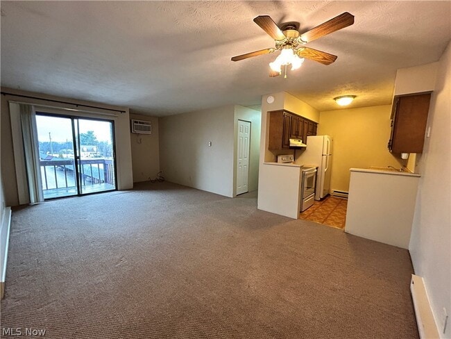 Foto del edificio - 200 Fernwood Rd