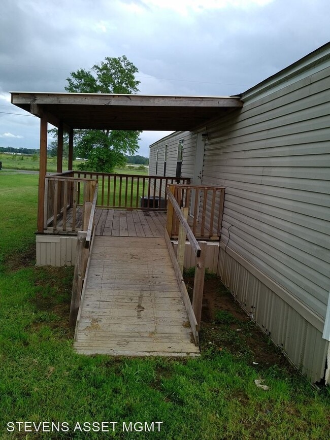 Building Photo - 3 br, 2 bath House - 8838 Dixie-Blanchard Rd.