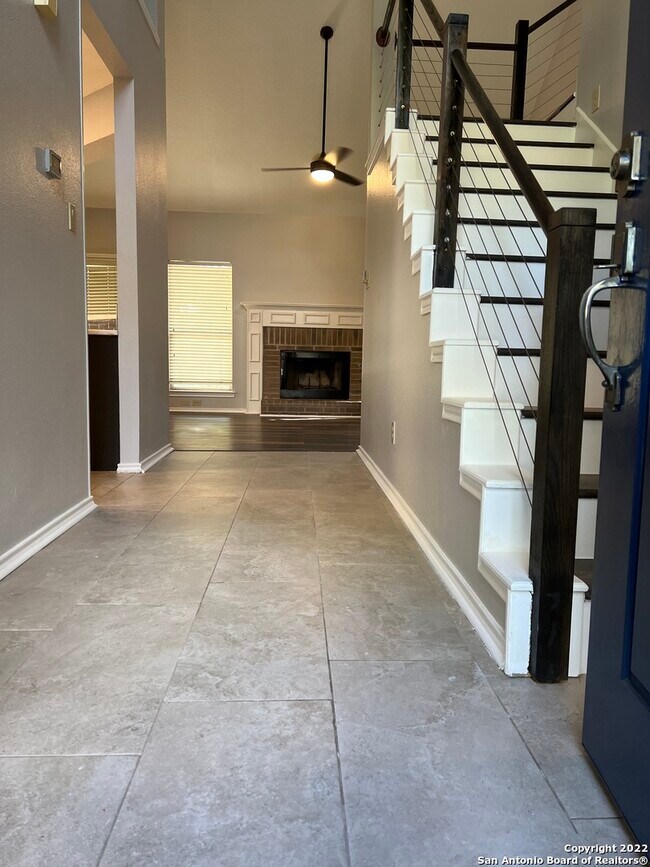 Foto del edificio - 4006 Legend Creek Dr
