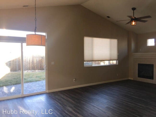 Foto del edificio - 2 br, 2 bath House - 1637 Iron Mountain Drive