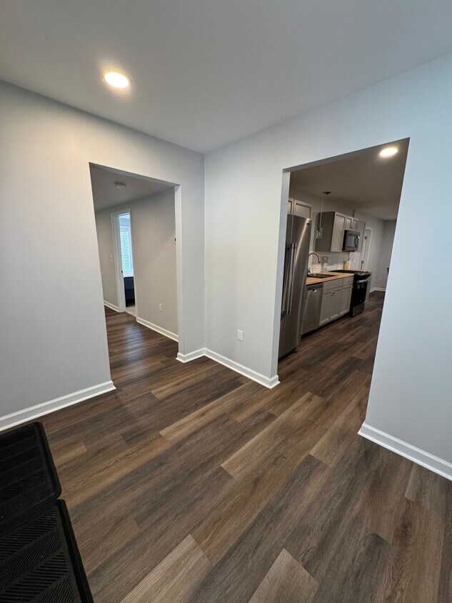 Foto principal - 513 Hutchinson St