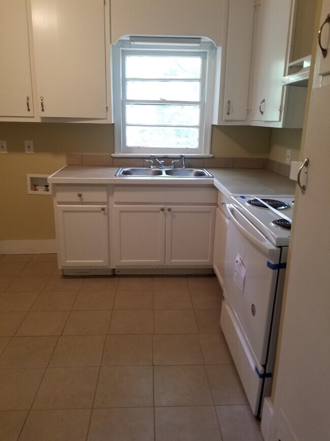Foto del edificio - 3936 Oaklawn Dr