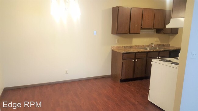 Building Photo - 3730-3834 Quail Pl