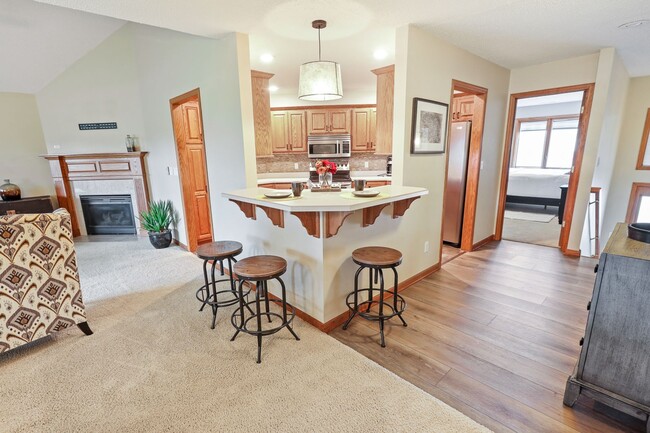 Building Photo - Furnished Bos Landen Condo: Lease Now