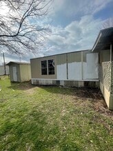 Building Photo - 8057 Moonmist Cir