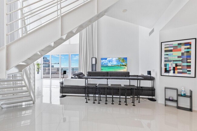 Foto del edificio - 60 SW 13th St