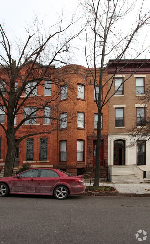 Primary Photo - 1703 Bolton St