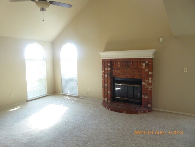 Foto del edificio - 4302 SW Parkridge Blvd