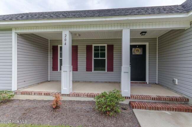 Foto del edificio - 204 N Windy Ridge Rd
