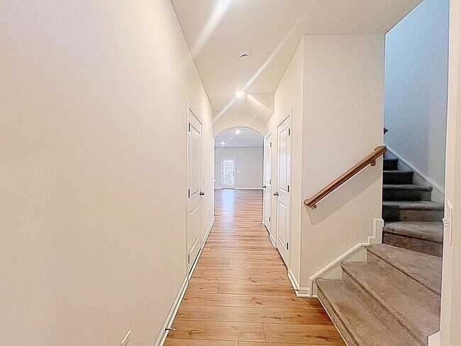 Foto del edificio - 211 Stellate Pl