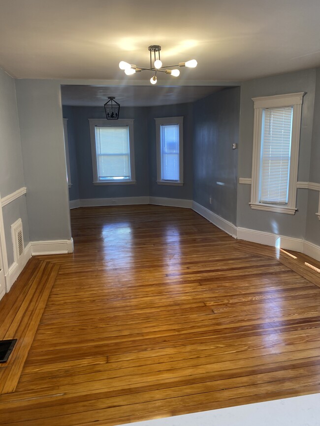 Dining/Living Room - 19 Bellingham Ave