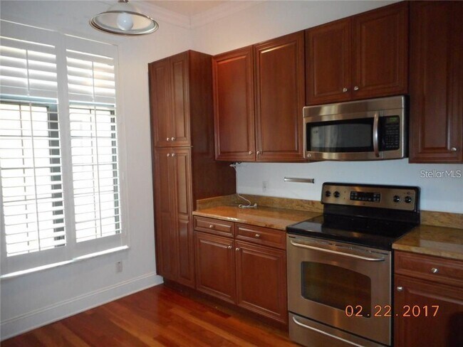 Building Photo - 2219 Soho Bay Ct