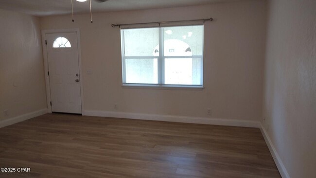 Building Photo - 6217 Pinetree Ave
