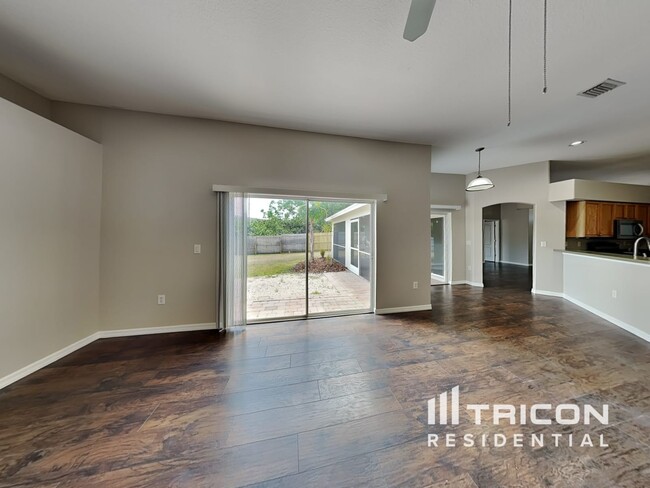 Building Photo - 4841 Post Pointe Dr