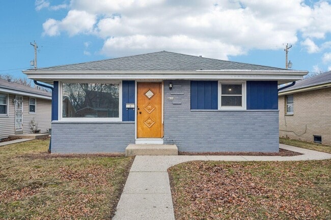 Building Photo - 8610 W Potomac Ave