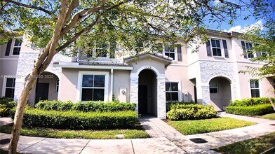 Building Photo - 1668 SE 26th Ter