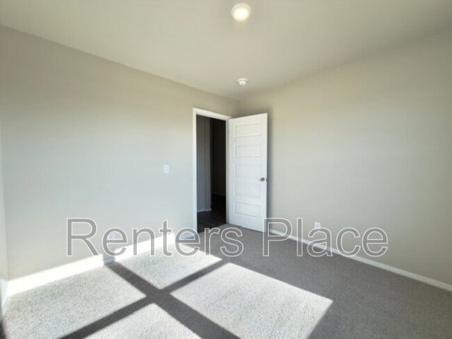 Foto del edificio - 1004 W Lawton Rd