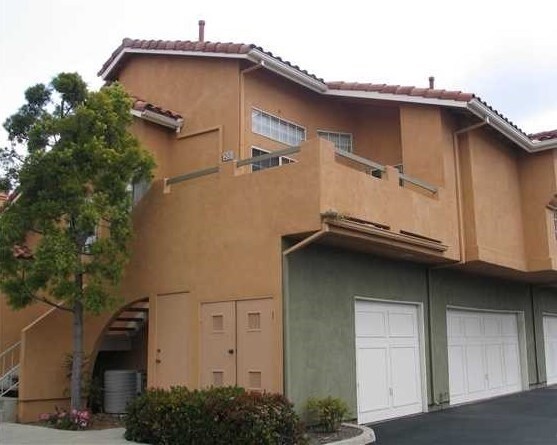 Front of condo - 20 Costero Aisle