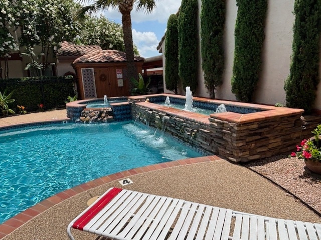 Swimming Pool - Waxahachie Village