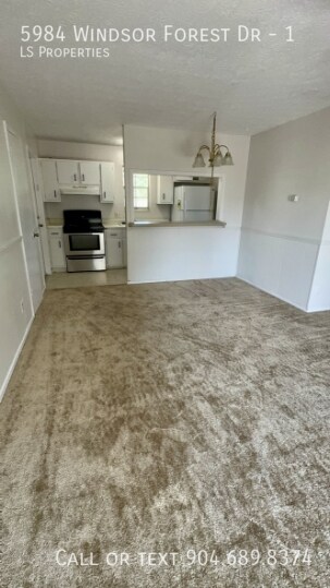 Foto del edificio - 5984 Windsor Forest Dr