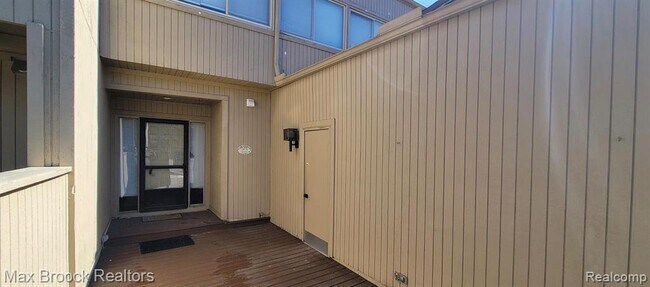 Foto del edificio - 7416 Azalea Ct