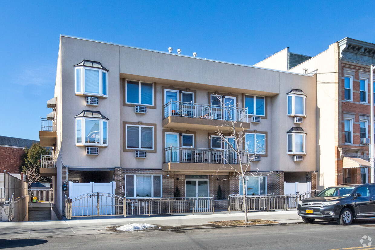 Building Photo - 63-16 Forest Ave