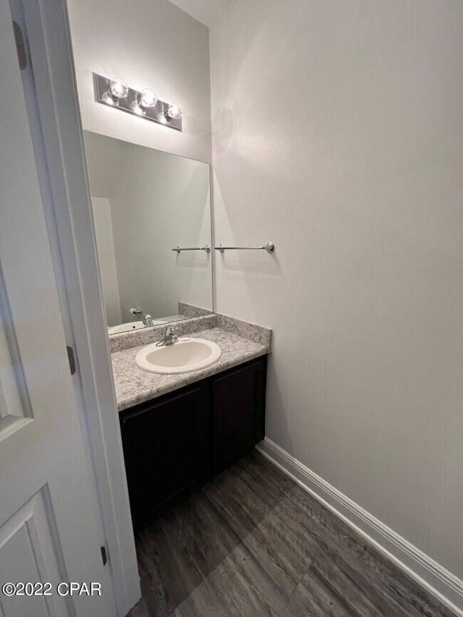 Foto del edificio - 5836 Callaway Cir
