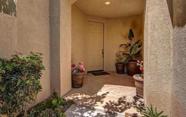 Building Photo - 29691 W Laguna Dr