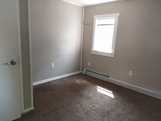 Foto del edificio - 110 N. Union Dr