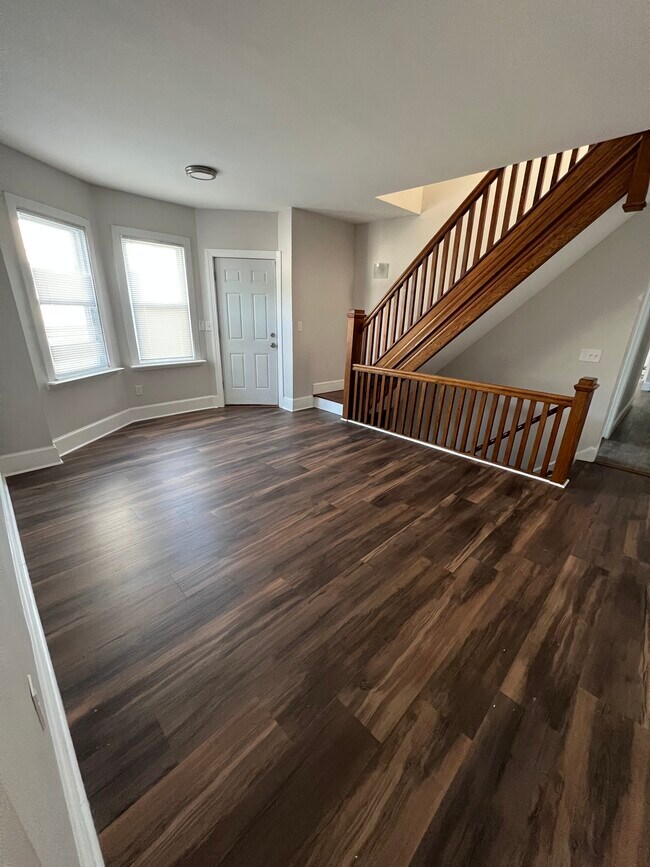 Fotografía del edificio - 102 W 30th St