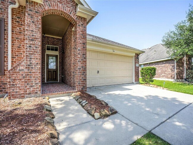 Foto del edificio - 19531 Glenwood Canyon Ln