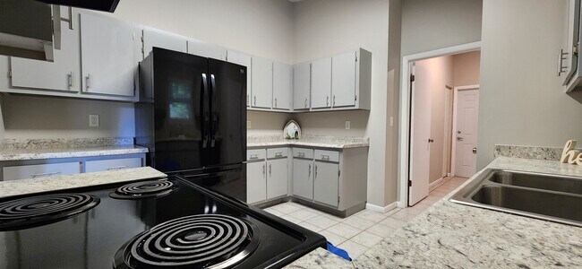Foto del edificio - 3002 NW 76th Terrace